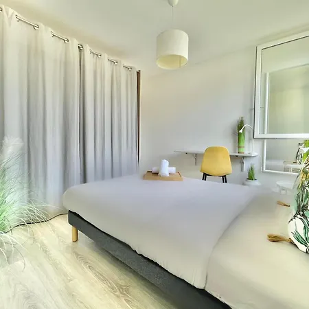Πανσιόν Chambre 6 2Eme Etage *